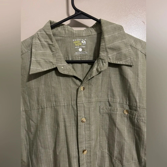 Mountain Hardware short sleeve button down shirt size large - Picture 2 of 5